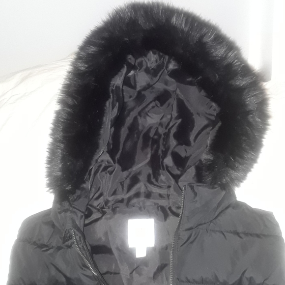 NWOT spring/fall vest jacket with faux fur trim - Picture 2 of 8